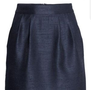 Brand new H&M mini skirt with pockets.